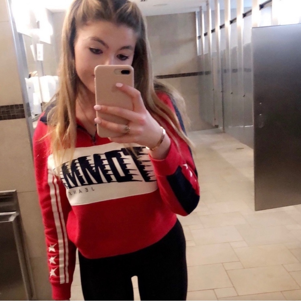Vintage Tommy Half-Zip Cropped Sweatshirt Logo